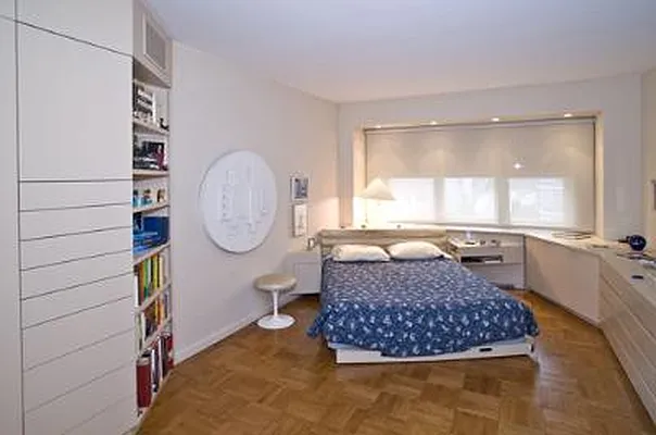 Sold by Corcoran | media 29