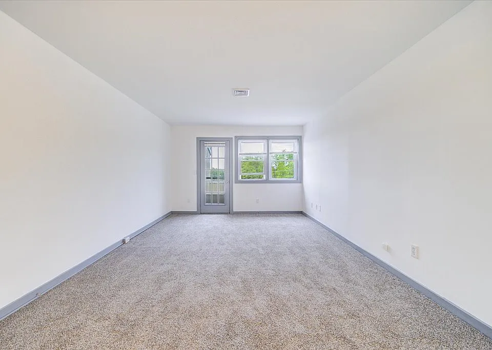 216 West Rd #39