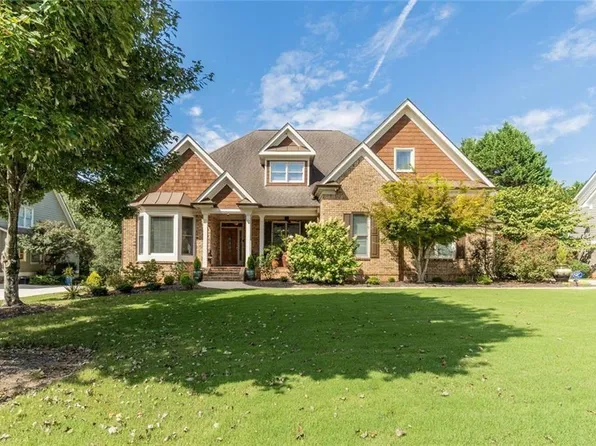 561 Sterling Water Dr, Monroe, GA 30655