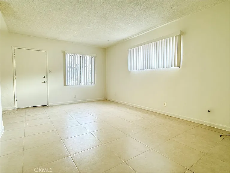 1168 E Mayfair Ave #5 — Photo 3