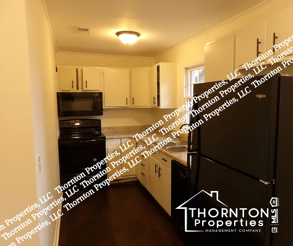 2 bed, $850 — Photo 1