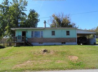 101 Mill Dr, Ravenswood, WV 26164