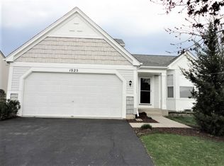 1025 Annandale Dr, Elgin, IL 60123