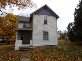 59 Reading Ave, Hillsdale, MI 49242