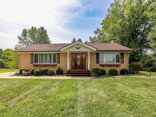 10048 Mottown Rd, Deerfield, OH 44411