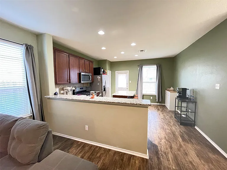 228 La Dera Dr — Photo 5