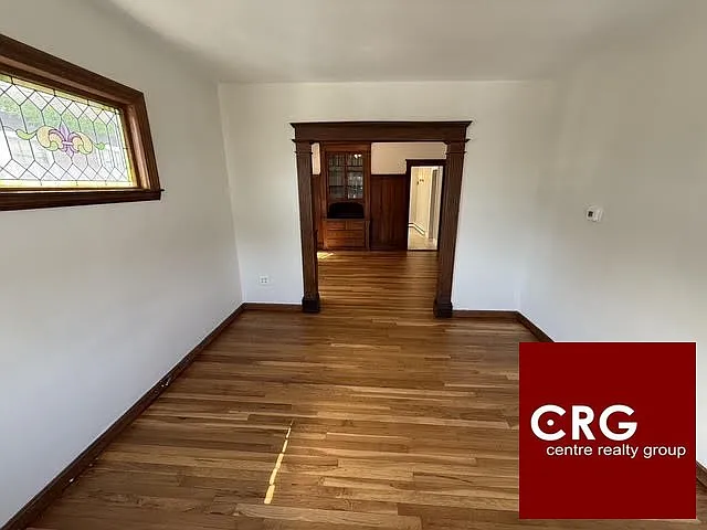 2 bed, 1.0 bath, $3,400 — Photo 2