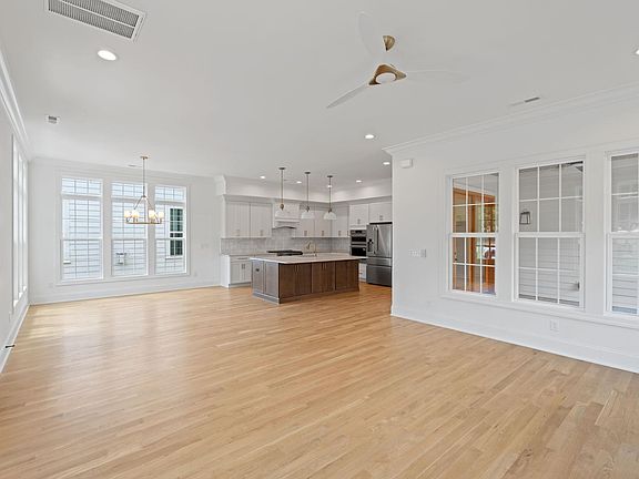 5th image of 138 Silver Hill St Lot 3
