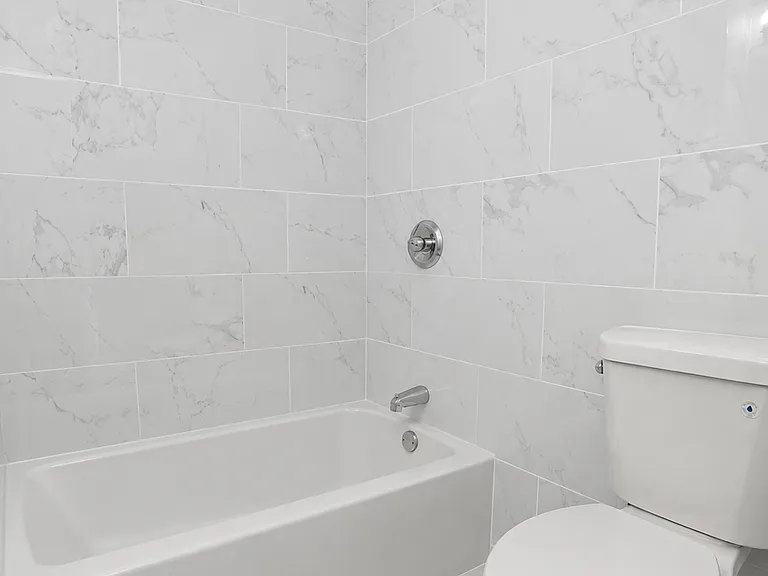 459 Pulaski St #2 — Photo 9