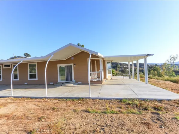24000 Oak Circle Dr, Wildomar, CA 92595