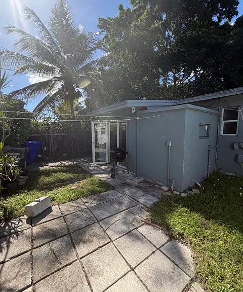 2318 Roosevelt St #2318 — Photo 12
