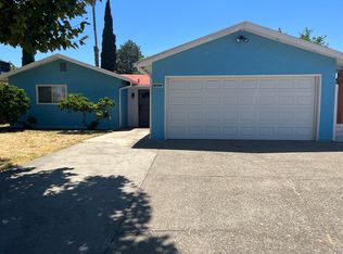 2106 Valmora Dr #B, Stockton, CA 95210