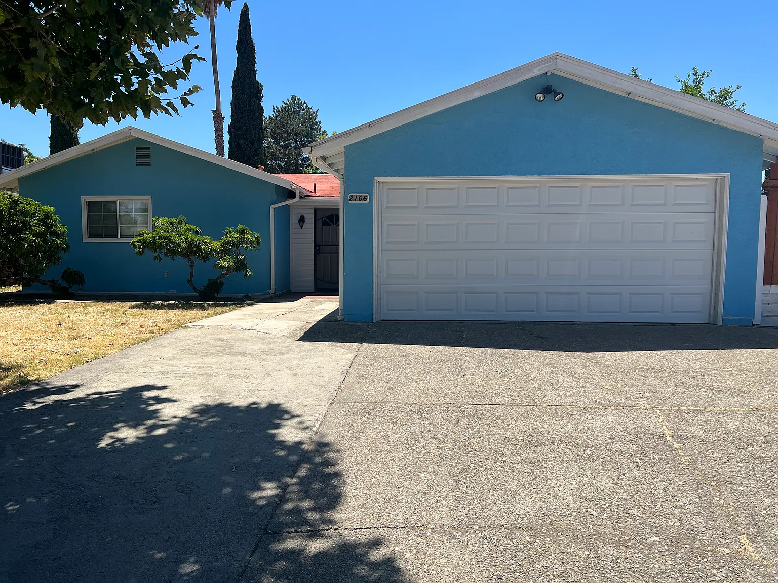 2106 Valmora Dr #B photo 1