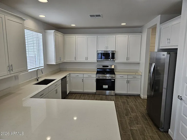 3357 S Primrose Ave — Photo 7