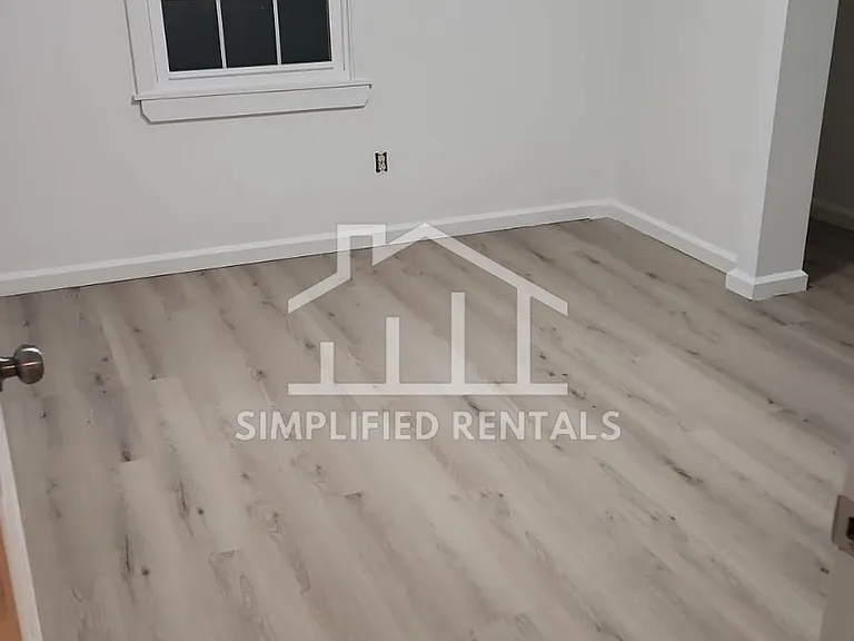 153 Belleville Ave #5W — Photo 4