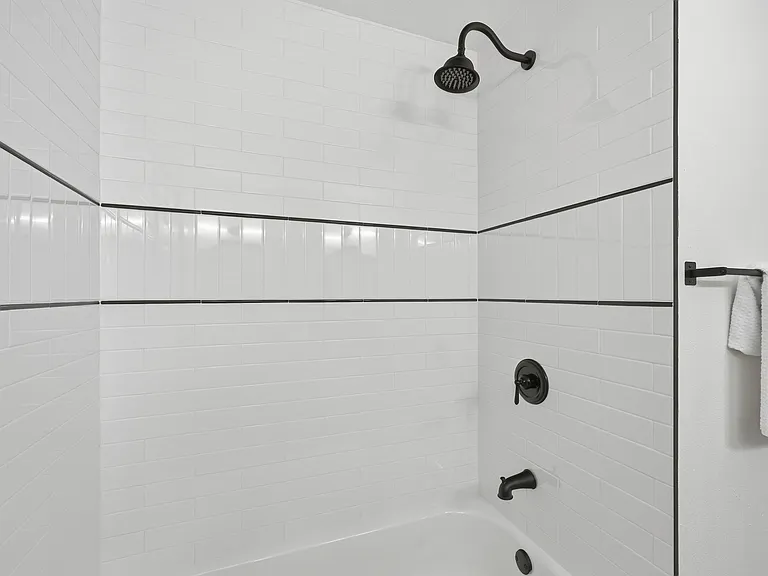 426 Zephyr Dr — Photo 29