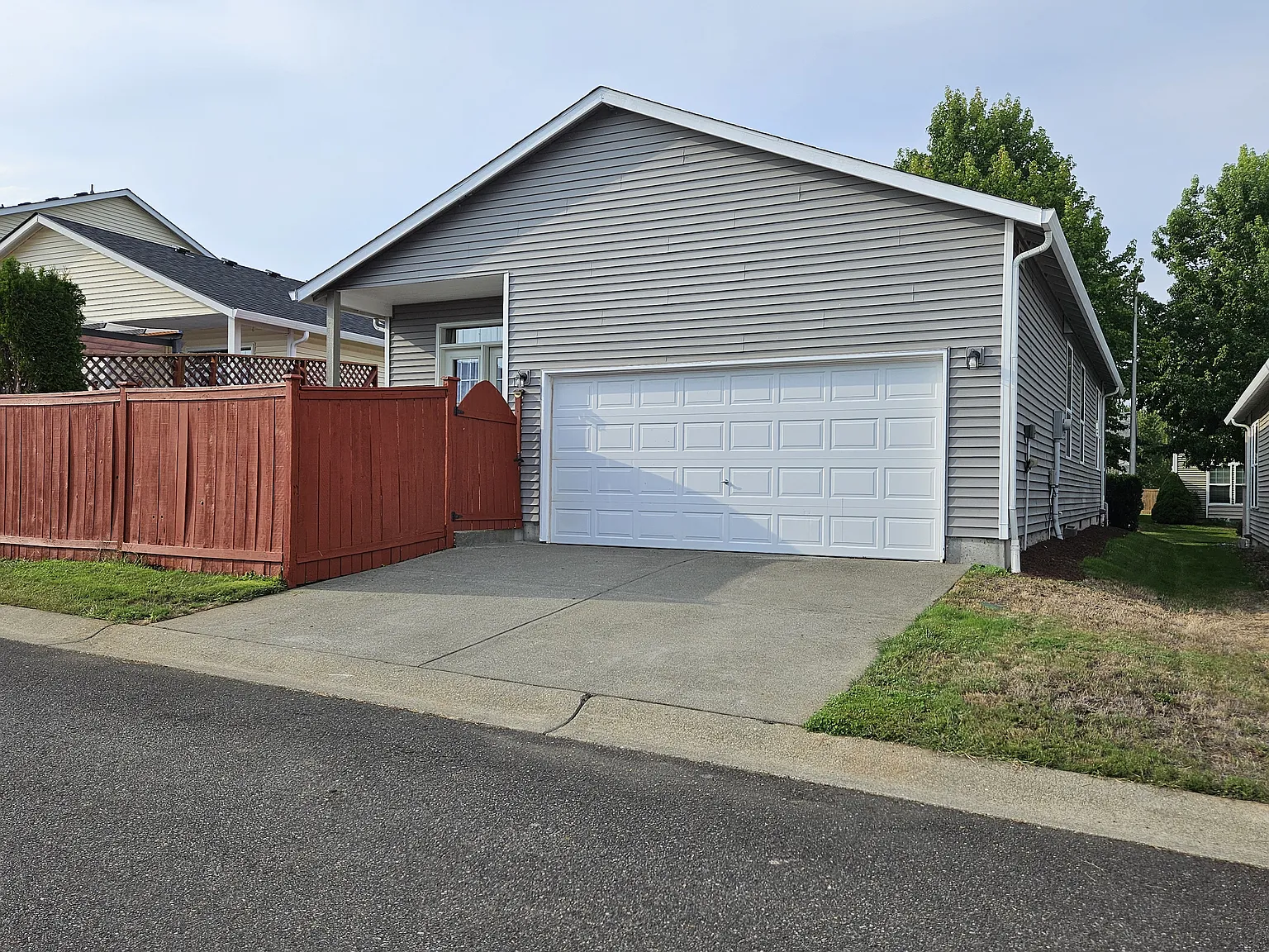3 bed, 1150 sqft, $2,350 — Photo 4