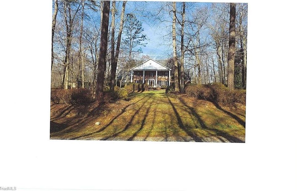 1st image of 425 Forest Hill Dr