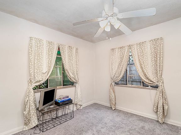 2nd image of 311 Pleasure Isle Dr