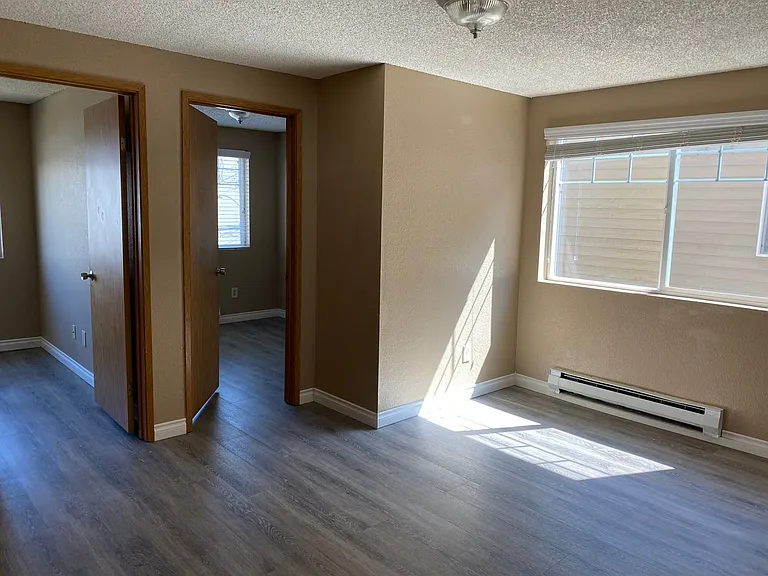 Westwood Apartments — Photo 145