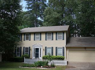 9923 Grapevine Dr, Little Rock, AR 72210