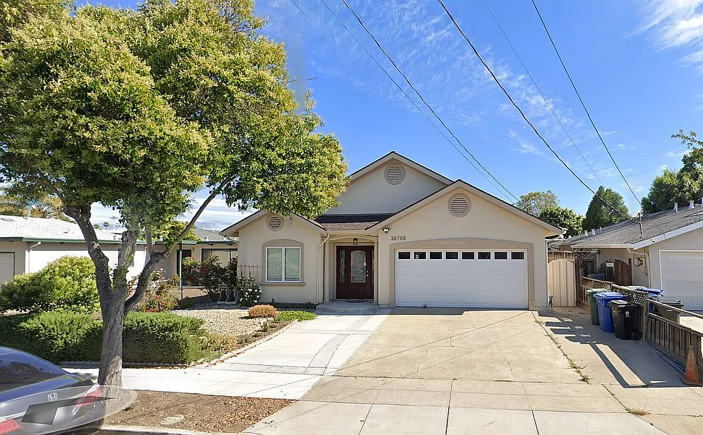 36708 Ruschin Dr photo 1
