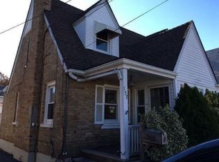 157 Clinton St, Woodbridge, NJ 07095