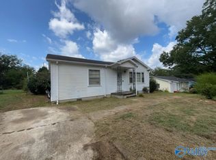 409 Allen Dr, Sylacauga, AL 35150