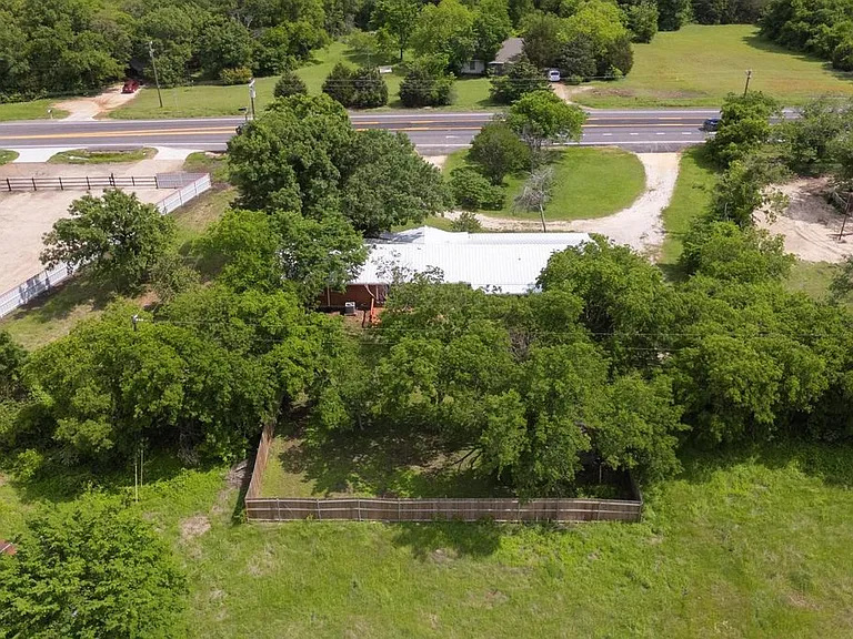 6625 Conveyor Dr — Photo 3