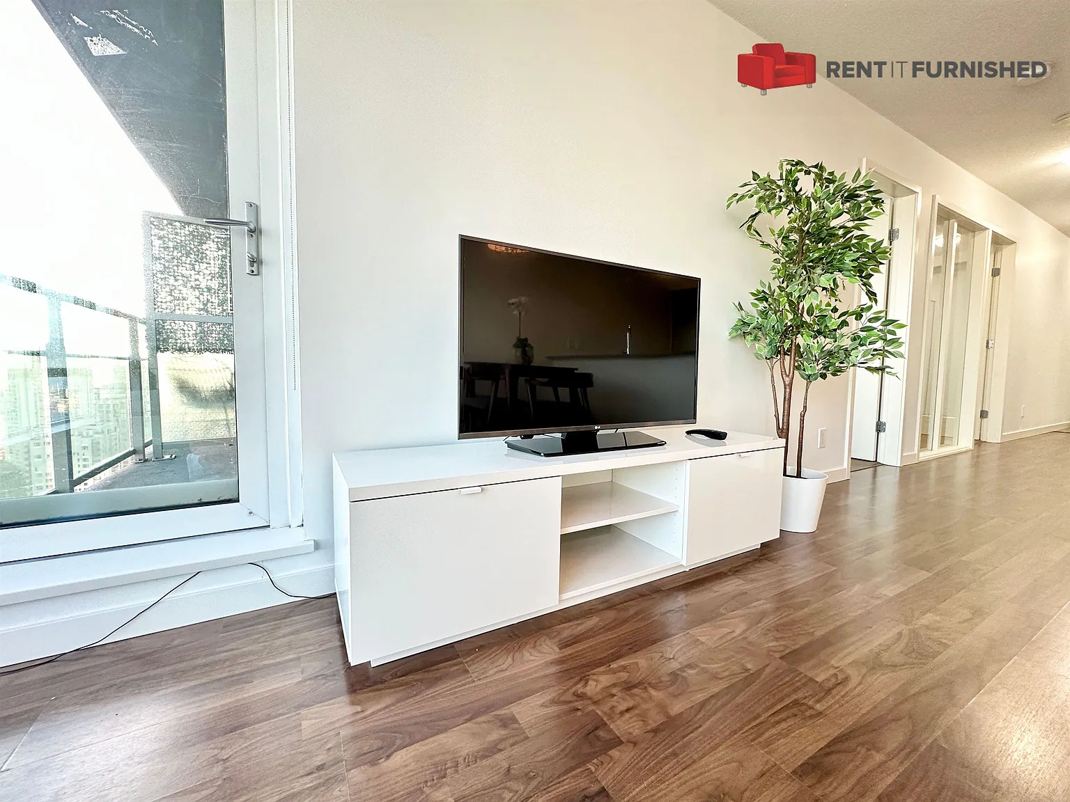 1 bed, 738 sqft, $3,195 — Photo 3