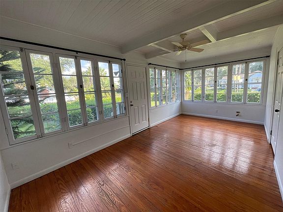 3rd image of 334 N Shine Ave