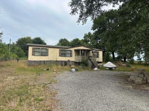 131 Horseshoe Cir, Chesnee, SC 29323