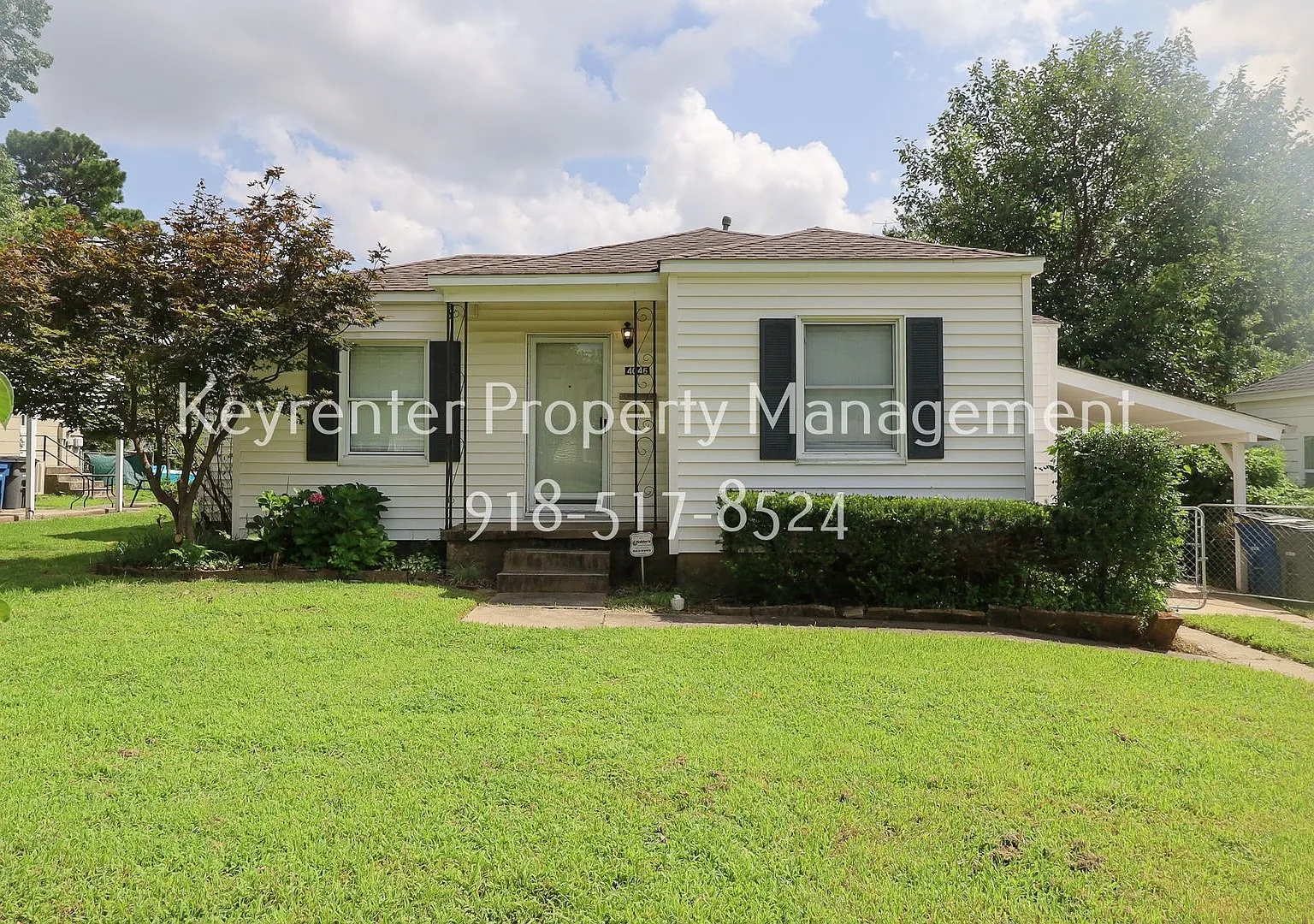 3 Bed | 1 Bath | Mid Town | $1400 — Photo 1