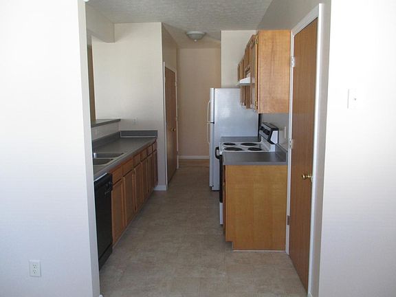 3rd image of 2100 Downy Dr APT 108