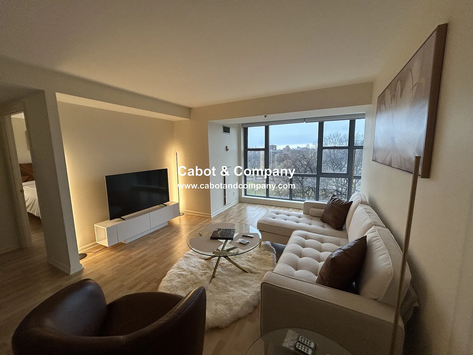 1 bed, 1.0 bath, 690 sqft, $4,700 — Photo 3