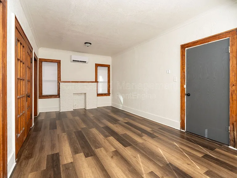 423 N Emporia Ave #2 — Photo 4