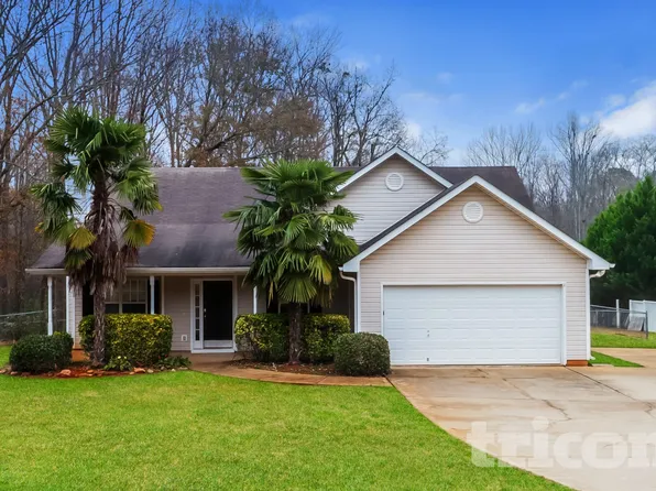 1221 Browns Country Ln, Locust Grove, GA 30248