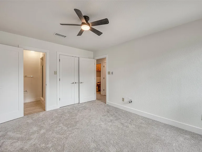 901 Cheyenne #C — Photo 11