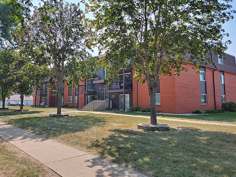 818 Southland Lane — Photo 3