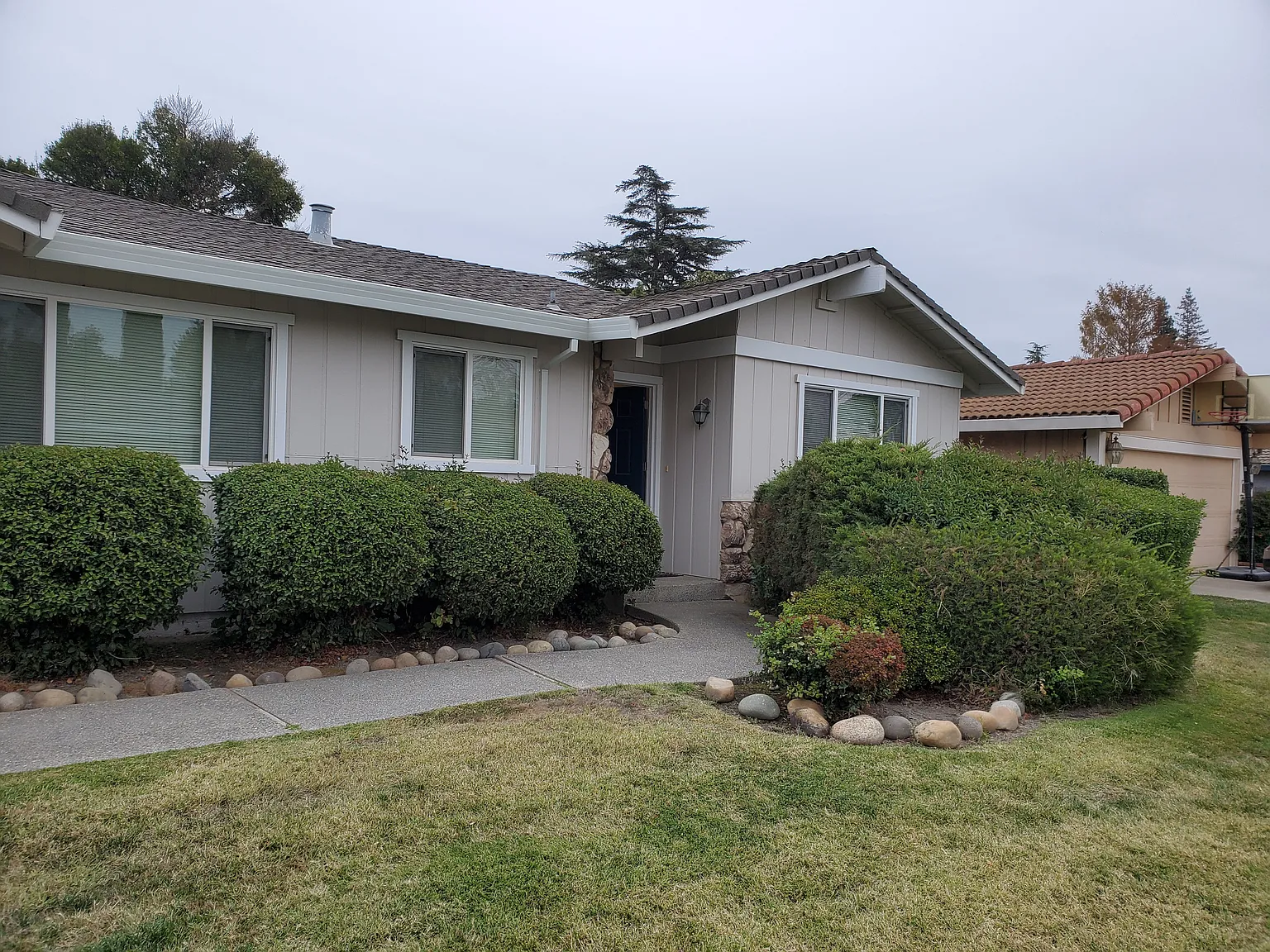 6855 Wavecrest Way photo 1