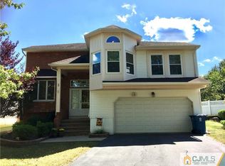 5 Pemberton Dr, Matawan, NJ 07747