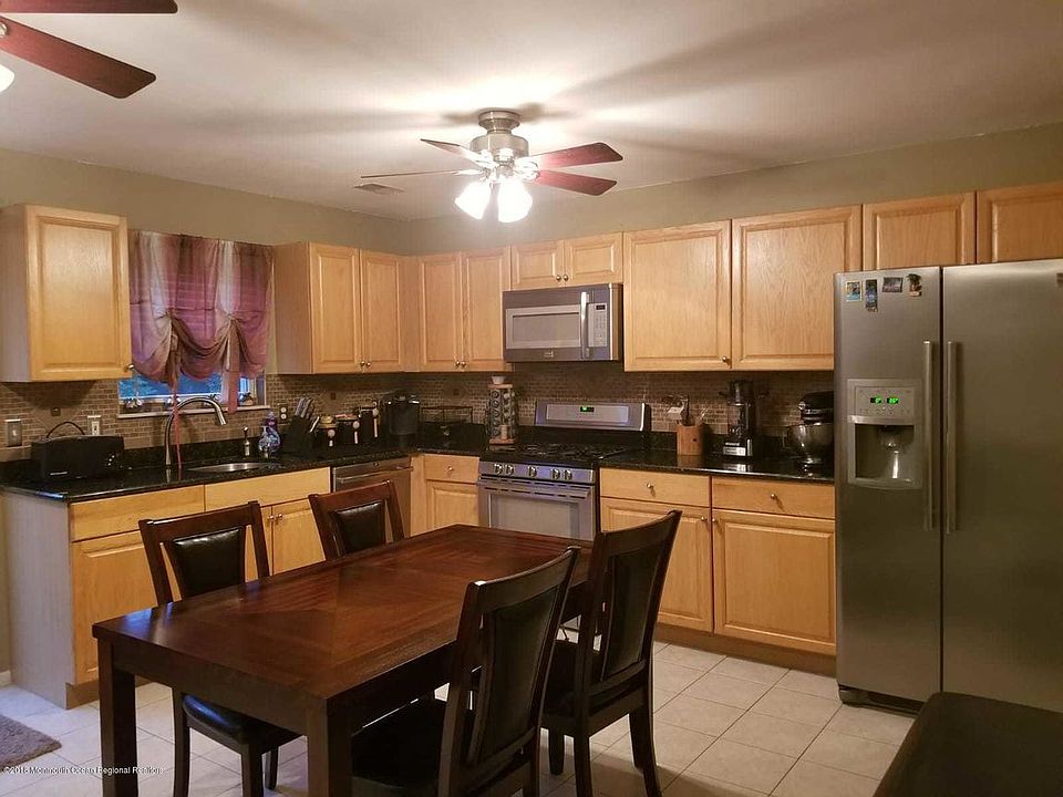 1st image of 41 Waterview Dr #1000