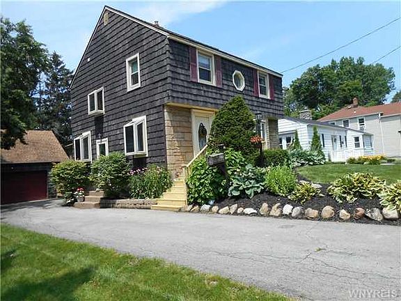 2nd image of 35 N Davis St