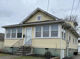 725 Lambert Ave, Mount Ephraim, NJ 08059