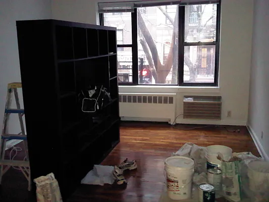 Rented by Front Line NY Realty | media 22