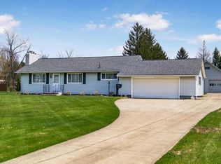 794 McNaughten Rd, Columbus, OH 43213