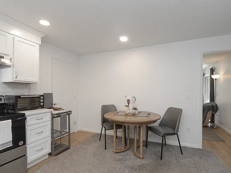 159 Redfern Dr #2 — Photo 11