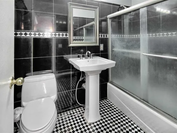 79 Garden Street image 8 of 10