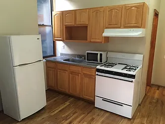 Rented by Premier Metro Realty Corp