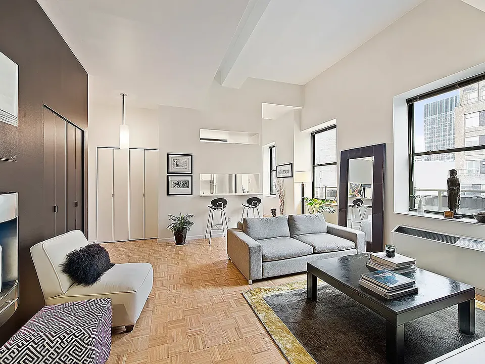 99 John St #3